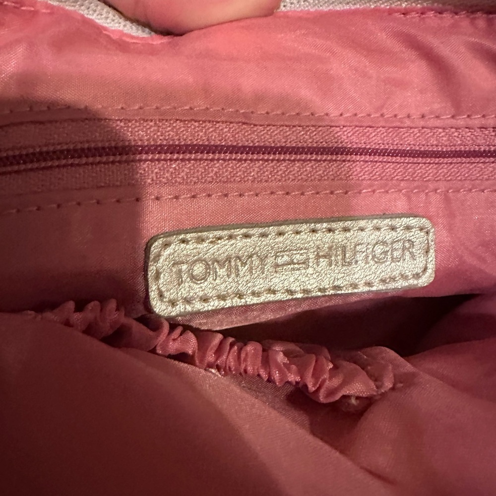 Tommy Hilfiger Metallic Brushed Silver Satchel Handbag - Picture 9 of 10